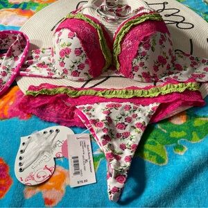 NWT beach bunny bikini made in USA XL set Garden of Eden
